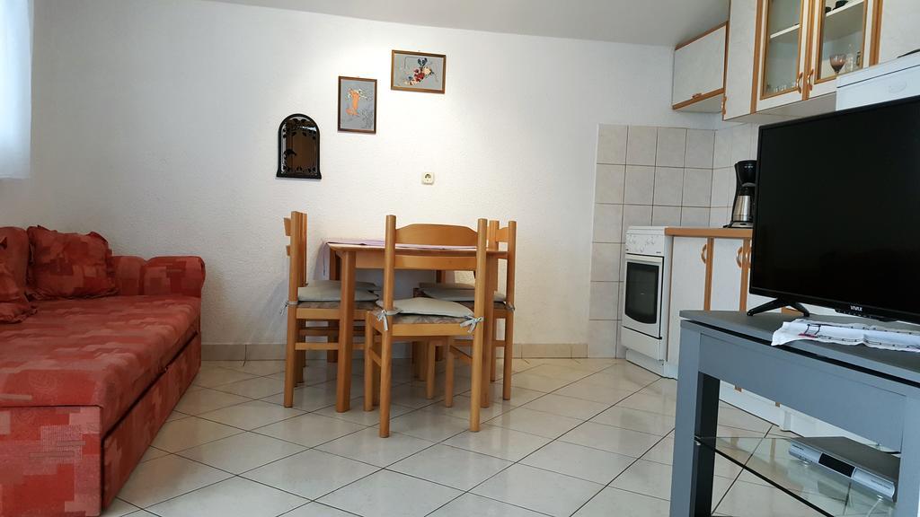 Apartments Sanda Tribunj Tribunj  Bagian luar foto